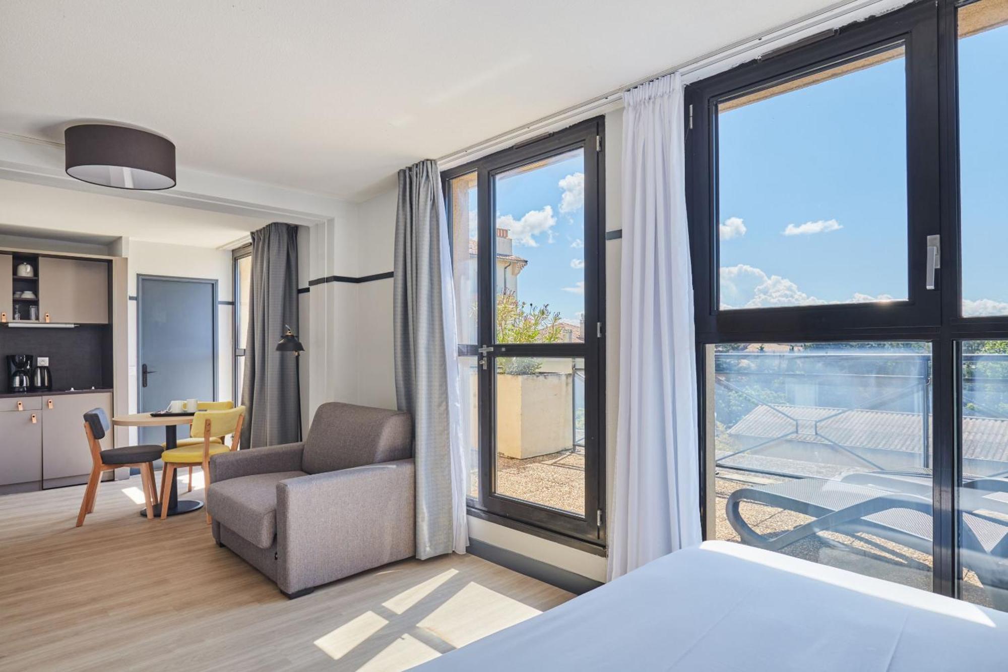 Appart Hotel Odalys City Aix En Provence Les Floridianes Aix-en-Provence Exterior photo